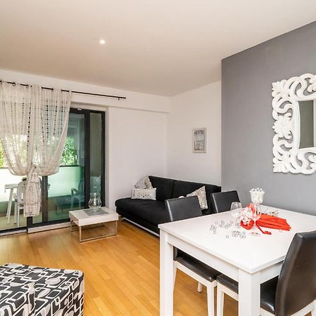 1 Bedroom Amazing Apartment In Dubrovnik Kültér fotó